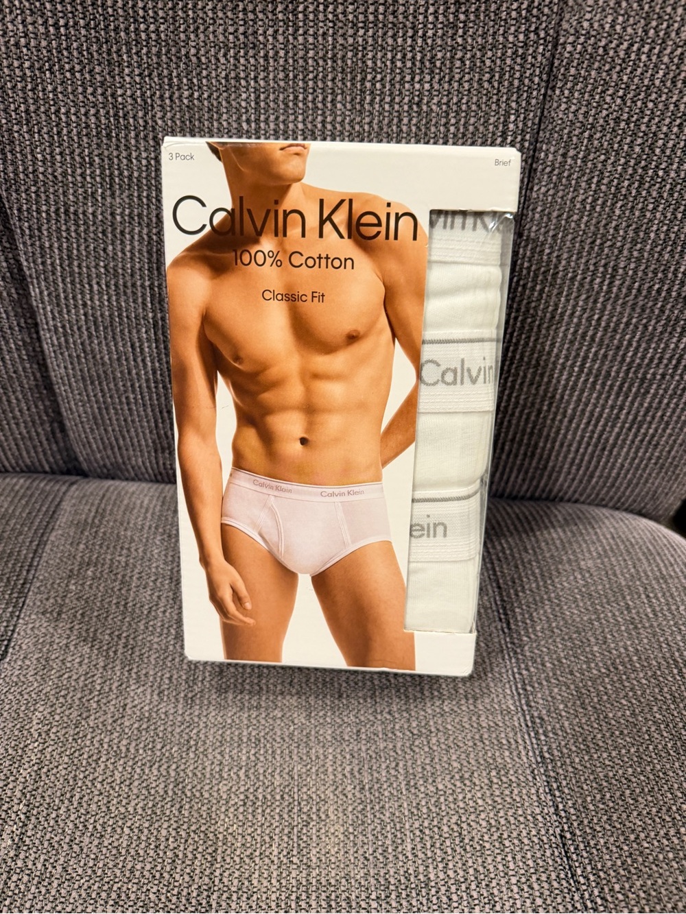 Calvin Klein Size XL White‎ 100% Cotton Men’s Classic Fit Briefs - 3 Pack